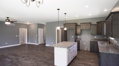2 Hidden Grove Ln, Spring Valley, IL 61362 photo 11