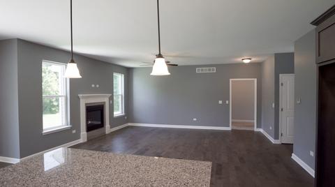 2 Hidden Grove Ln, Spring Valley, IL 61362 photo 9