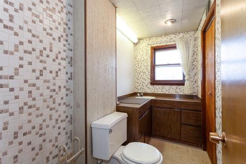 2424 S 10th Ave, Broadview, IL 60155 photo 8