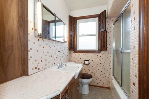 2424 S 10th Ave, Broadview, IL 60155 photo 9