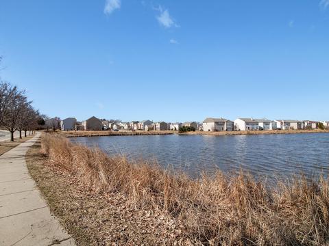 104 Devoe Dr, Oswego, IL 60543 photo 35
