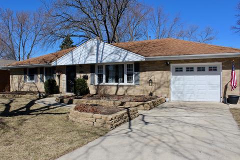 710 Bishop Ct, Bradley, IL 60915 photo 2