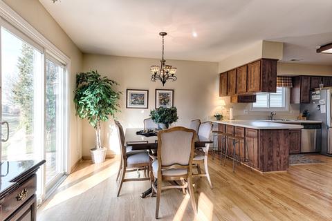 1024 Devonshire Ave, Naperville, IL 60540 photo 5