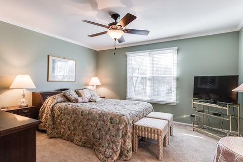 1024 Devonshire Ave, Naperville, IL 60540 photo 12
