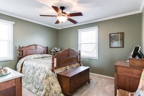 1024 Devonshire Ave, Naperville, IL 60540 photo 14