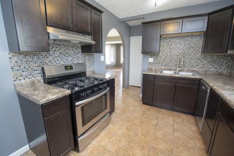 817 Kane St, Aurora, IL 60505 photo 7