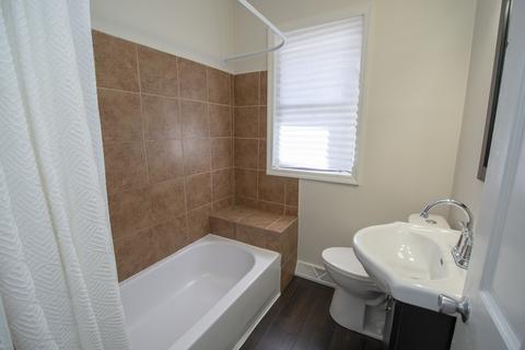 817 Kane St, Aurora, IL 60505 photo 10