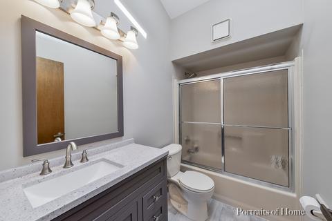 2185 Charlotte Ct, Wheaton, IL 60189 photo 10