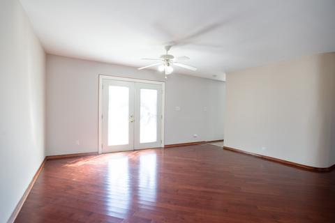 565 Ashland St, Hoffman Estates, IL 60169 photo 7
