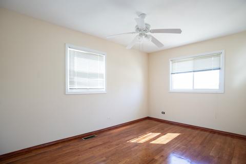 565 Ashland St, Hoffman Estates, IL 60169 photo 10