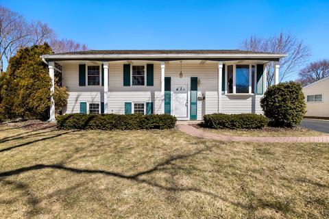 1040 Beverly Dr, Wheeling, IL 60090 photo 1