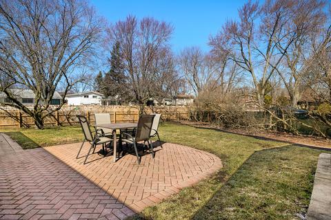 1040 Beverly Dr, Wheeling, IL 60090 photo 30