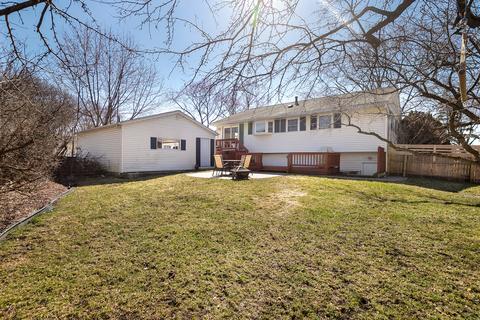 1040 Beverly Dr, Wheeling, IL 60090 photo 32