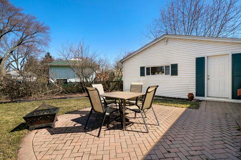 1040 Beverly Dr, Wheeling, IL 60090 photo 29