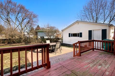 1040 Beverly Dr, Wheeling, IL 60090 photo 28