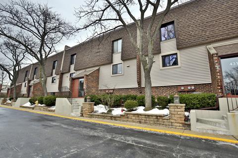 433 Elm St #4E, Deerfield, IL 60015 photo 2