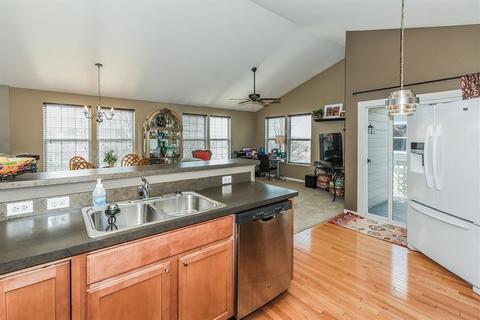 2496 Anna Way, Elgin, IL 60124 photo 3