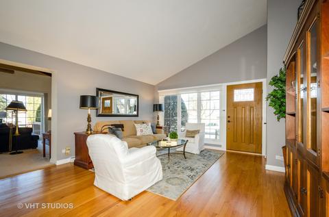 7032 W Wright Ter, Niles, IL 60714 photo 4