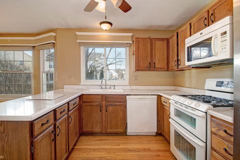 3605 Fairfax Ct E, Aurora, IL 60504 photo 8