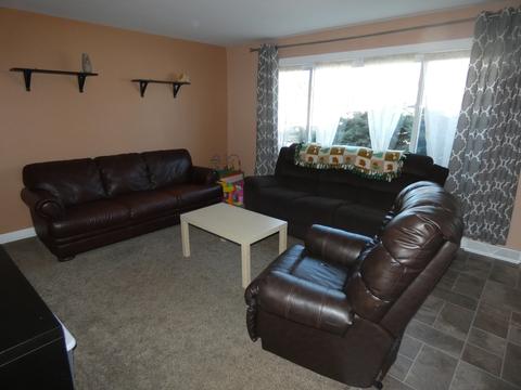 232 S Cherry St, Itasca, IL 60143 photo 2