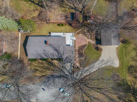 8 Reynolds Ct, Normal, IL 61761 photo 3