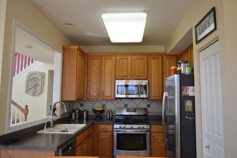 2 Pine Grove Ct, Algonquin, IL 60102 photo 4
