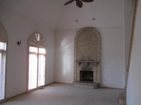 821 E Stone Ct, Addison, IL 60101 photo 7