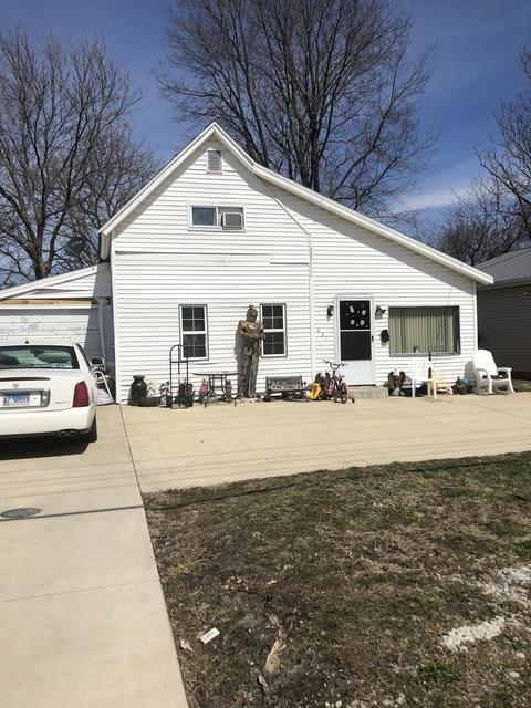 437 E Jefferson St, Arcola, IL 61910 photo 1