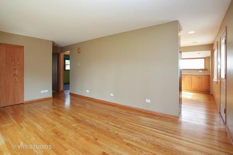 2909 Cardinal Dr, Rolling Meadows, IL 60008 photo 4