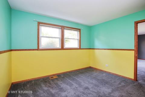 2909 Cardinal Dr, Rolling Meadows, IL 60008 photo 10