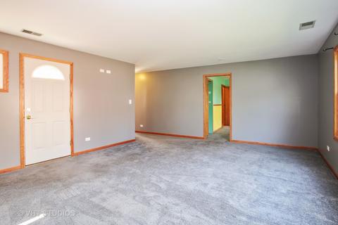 2909 Cardinal Dr, Rolling Meadows, IL 60008 photo 8