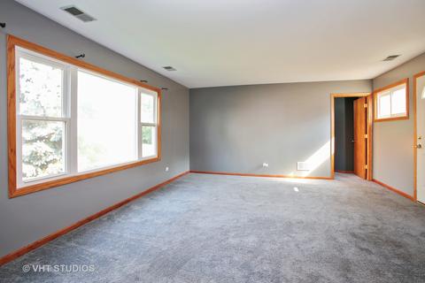 2909 Cardinal Dr, Rolling Meadows, IL 60008 photo 7