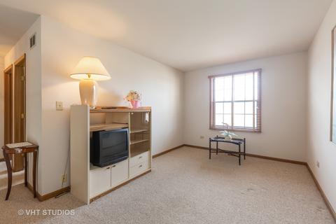 4496 Opal Dr, Hoffman Estates, IL 60192 photo 9