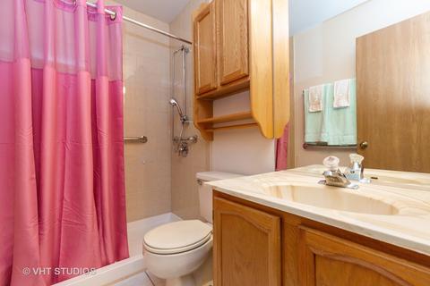 4496 Opal Dr, Hoffman Estates, IL 60192 photo 8
