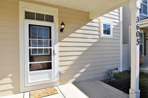 3605 Daisy Ln, Elgin, IL 60124 photo 2