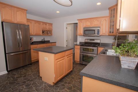 5812 Greenview Rd, Oakwood Hills, IL 60013 photo 11
