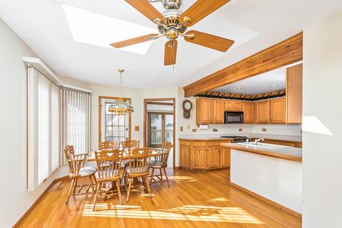 2743 Downing Ct, Aurora, IL 60502 photo 8