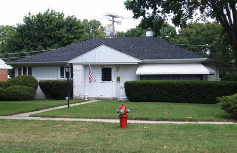 888 E Algonquin Rd, Des Plaines, IL 60016 photo 1