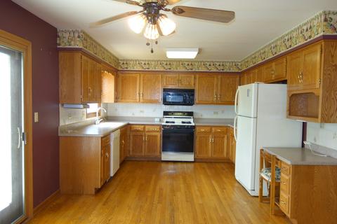 5108 Brighton Ln, Plainfield, IL 60586 photo 3