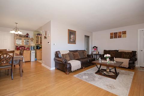 5641 Bohlander Ave, Berkeley, IL 60163 photo 4