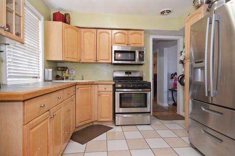 5641 Bohlander Ave, Berkeley, IL 60163 photo 5