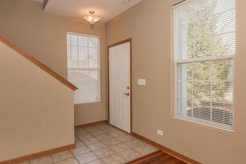 2601 Pondview Dr, Algonquin, IL 60102 photo 2
