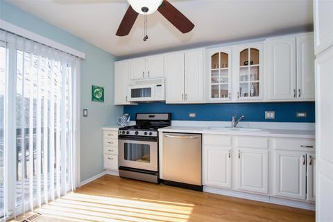 795 Orchid Ln, Bartlett, IL 60103 photo 11