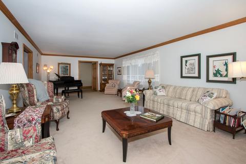 5 N055 Ridge Ln, Wayne, IL 60184 photo 9
