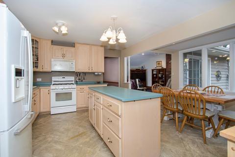 5 N055 Ridge Ln, Wayne, IL 60184 photo 3