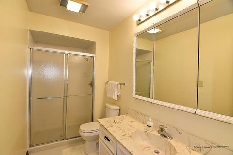 233 Berwick Dr, Aurora, IL 60506 photo 16
