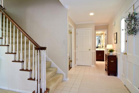 721 E Carpenter Dr, Palatine, IL 60074 photo 4