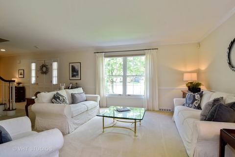 721 E Carpenter Dr, Palatine, IL 60074 photo 5
