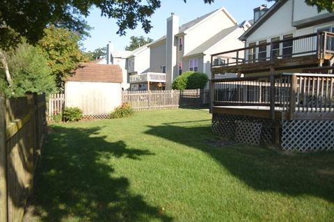 1085 Willoby Ln, Elgin, IL 60120 photo 35