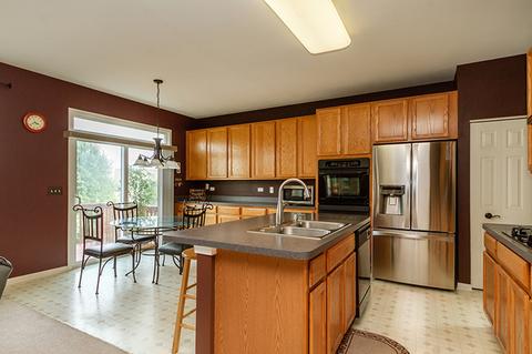 2887 Killarny Dr, Elgin, IL 60124 photo 10